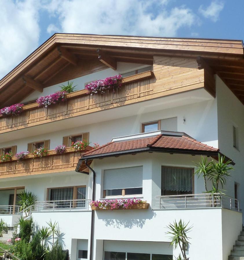 Pramstaller Apartments سان لورينزو دي سيباتو المظهر الخارجي الصورة